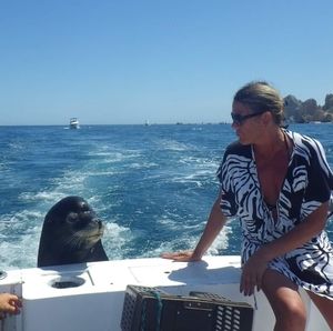 Meet your Posher, Deneen